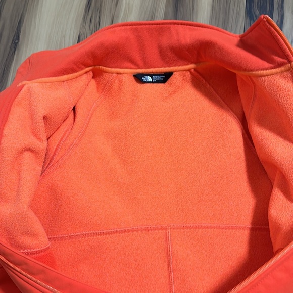 North face Windwall Women’s Jacket Orange - Picture 11 of 11